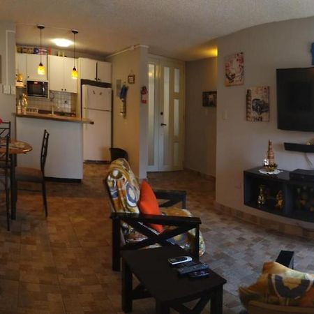 Apartament Saint Tropez San Juan Zewnętrze zdjęcie