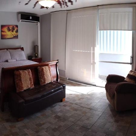 Apartament Saint Tropez San Juan Zewnętrze zdjęcie